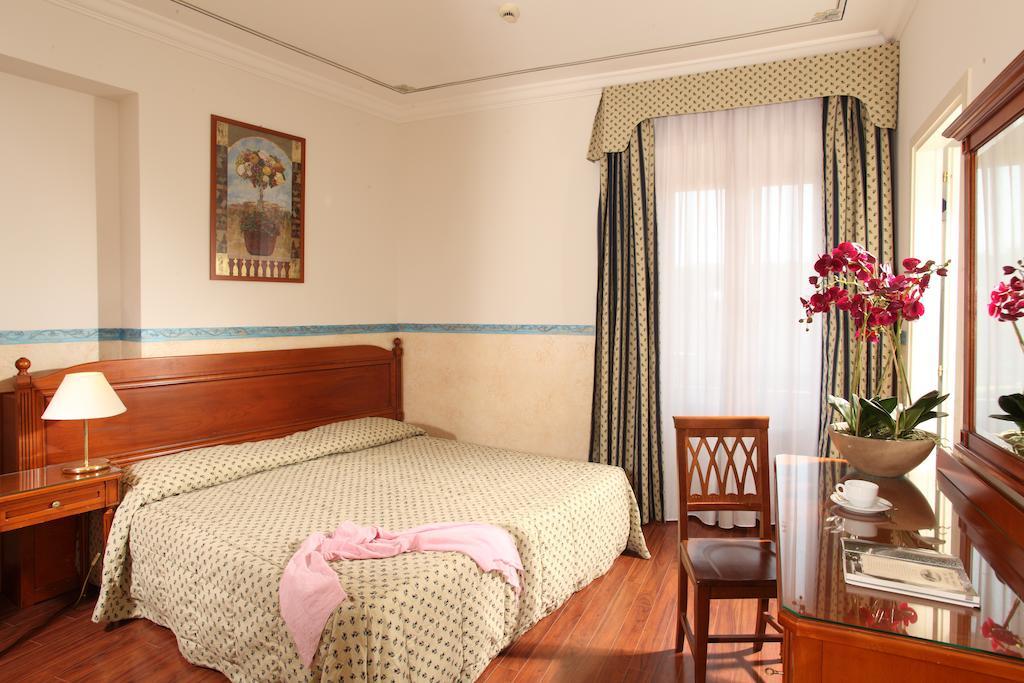 Hotel Alessandrino Řím Pokoj fotografie
